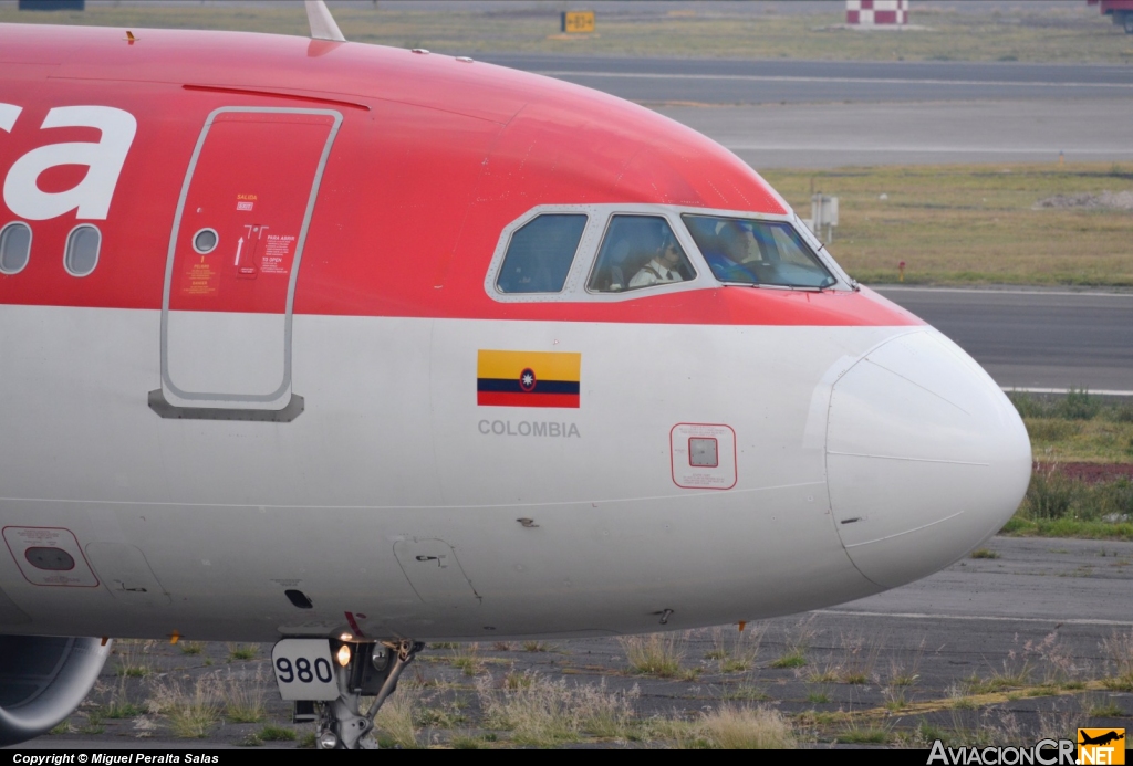 N980AV - Airbus A320-214 - Avianca