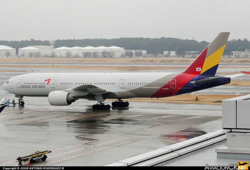 HL7500 - Boeing 777-28E/ER - Asiana