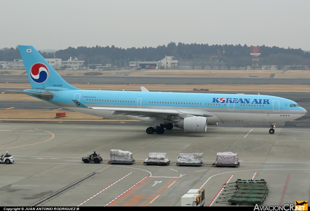 HL8228 - Airbus A330-223 - Korean Air