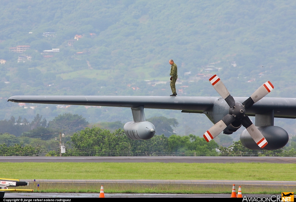 130340 - Lockheed HC-130H Hercules (L-382) - Canada - Air Force