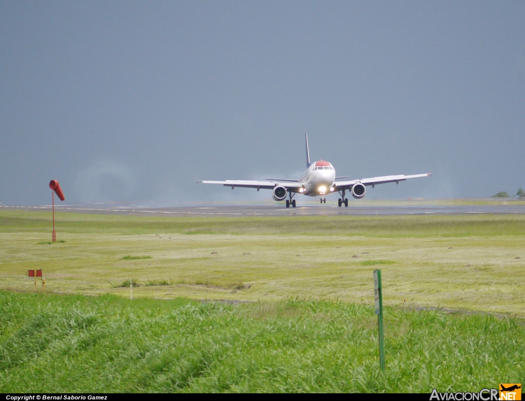 N497TA - Airbus A320-233 - TACA