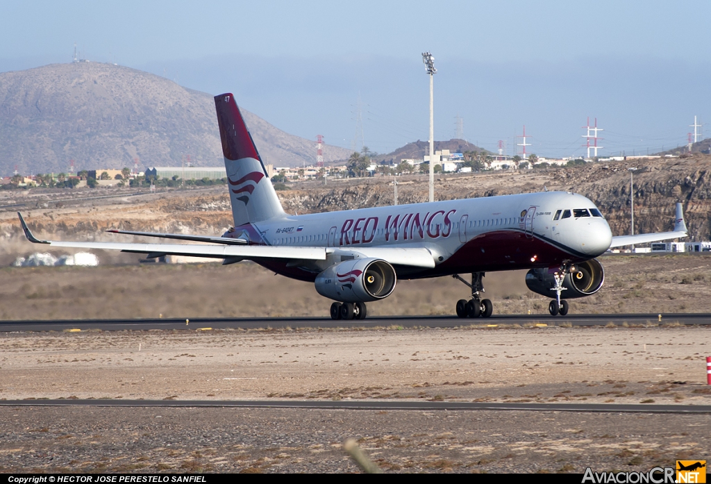 RA-64047 - Tupolev Tu-204-100B - Red Wings