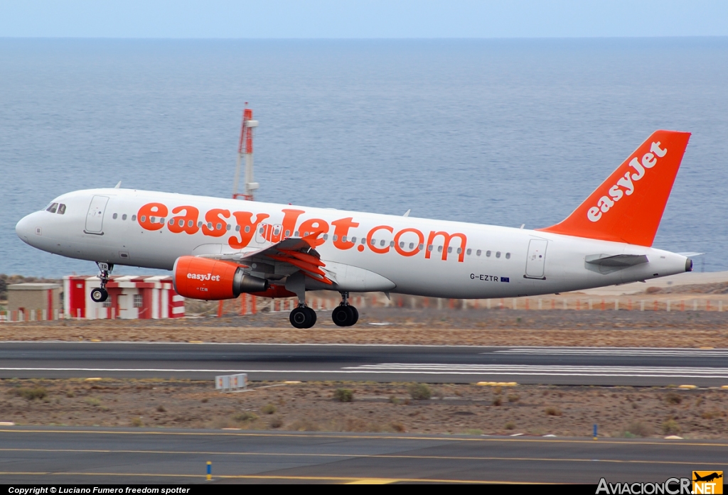 G-EZTR - Airbus A320-214 - EasyJet