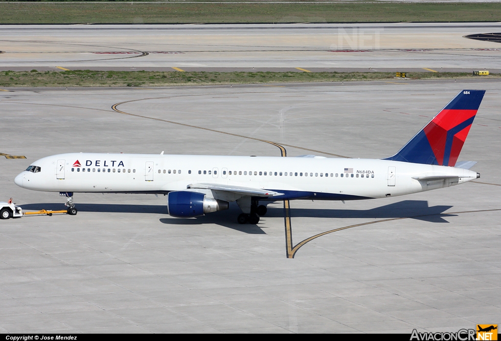 N684DA - Boeing 757-232 - Delta Airlines