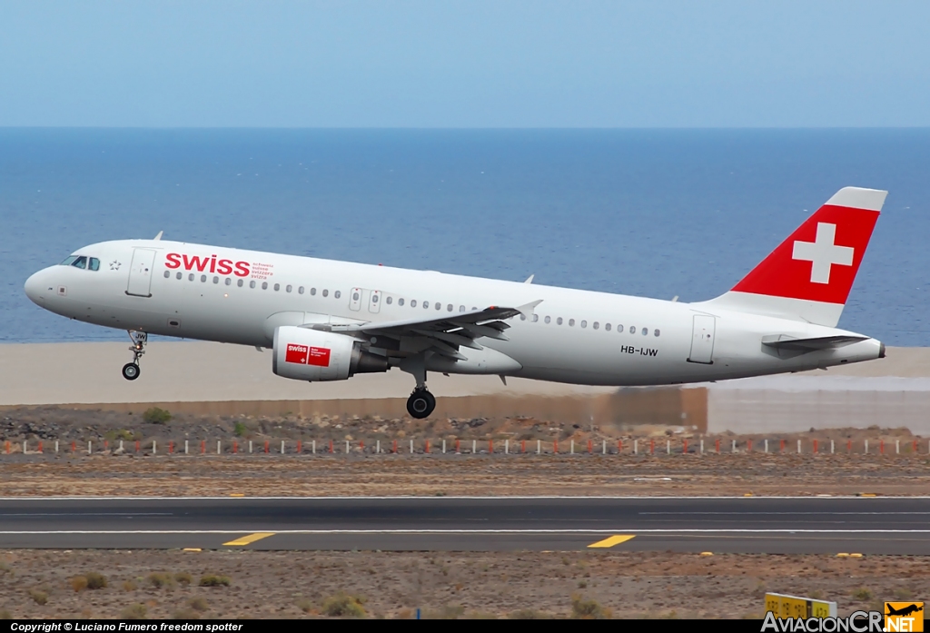 HB-IJW - Airbus A320-214 - SWISS