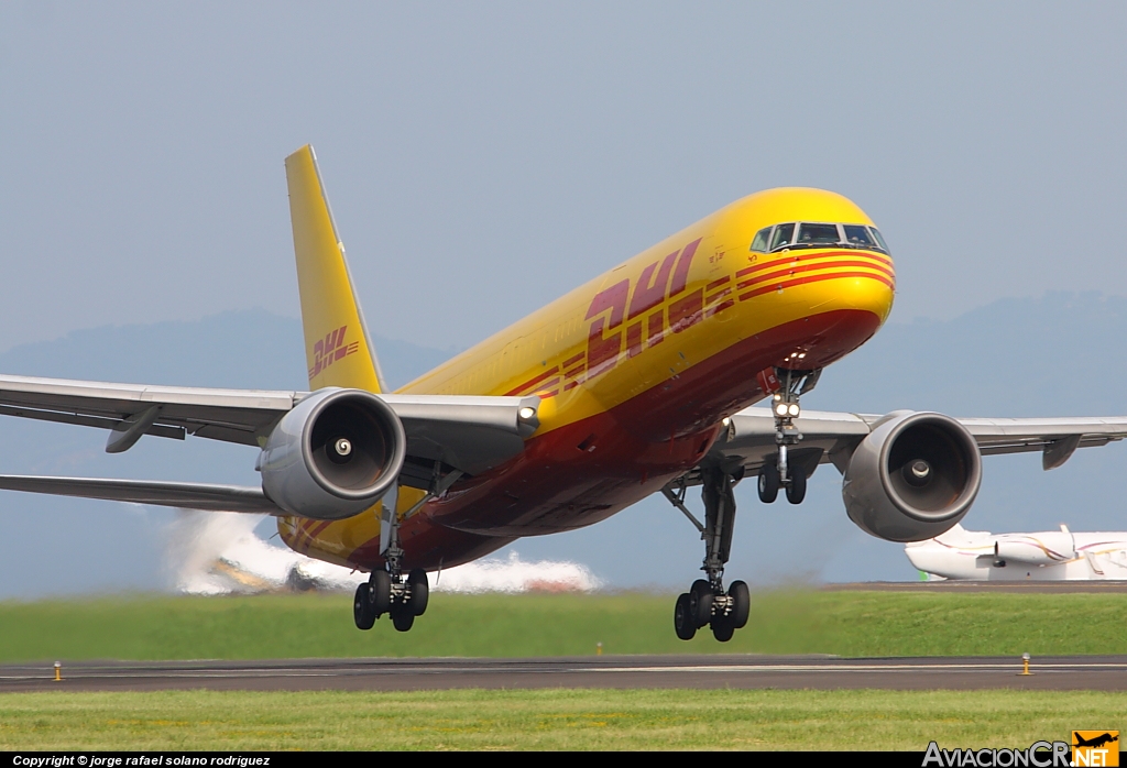 HP-1810DAE - Boeing 757-27A(PCF) - DHL Aero Expreso