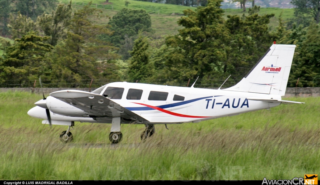 TI-AUA - Piper PA-34-200T Seneca II - Aerobell