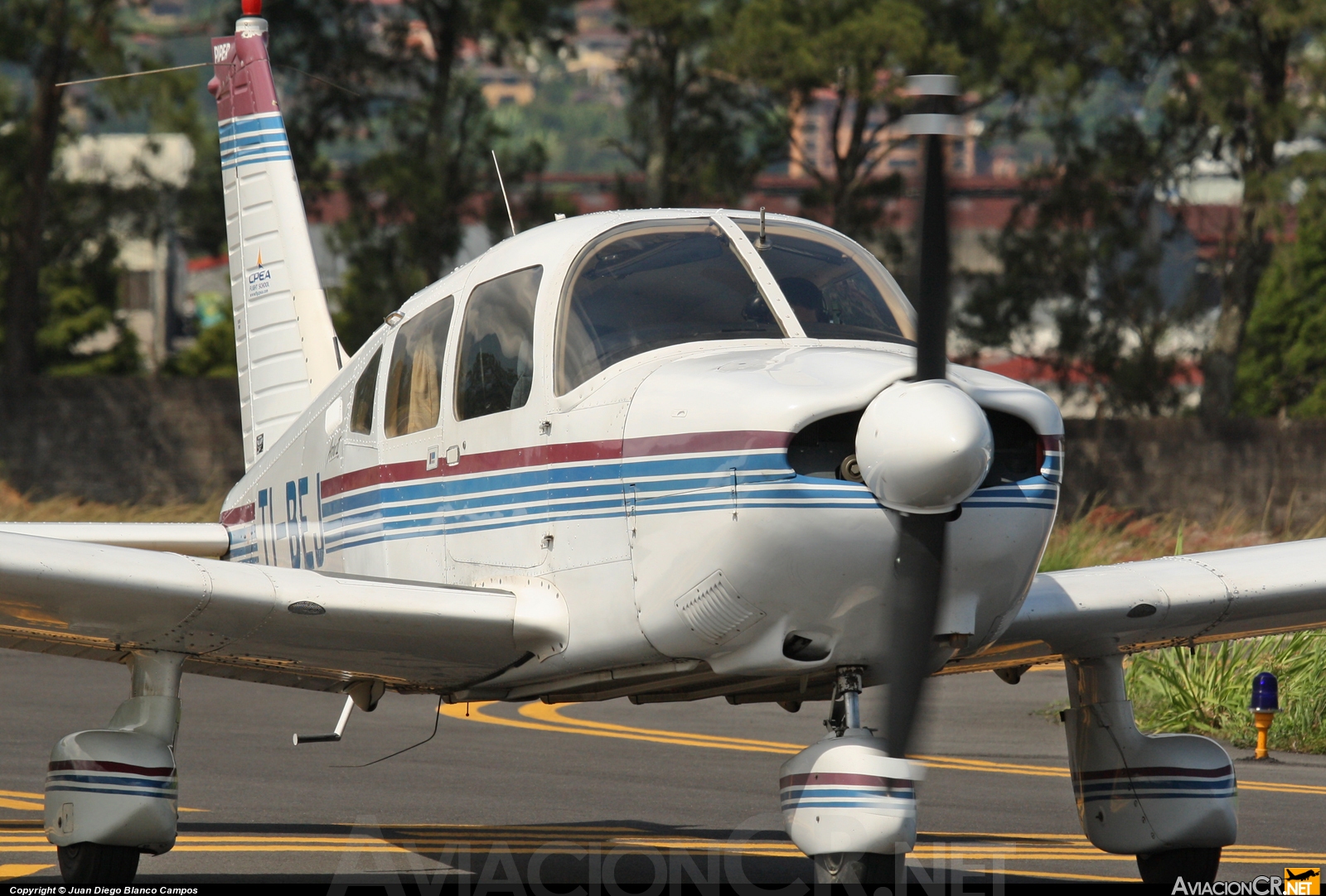 TI-BEJ - Piper PA-28-181 Archer II - CPEA - Escuela de Aviación