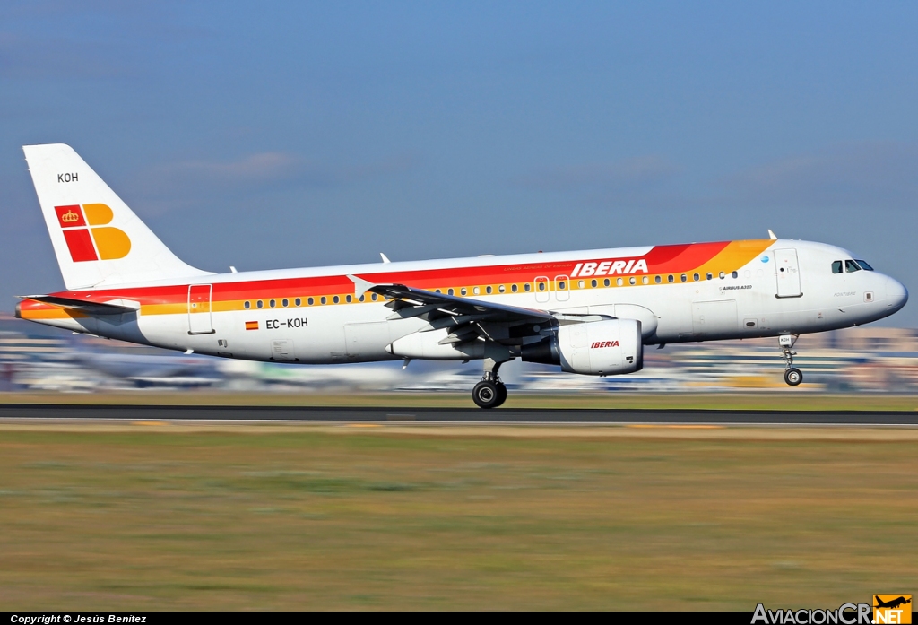 EC-KOH - Airbus A320-214 - Iberia