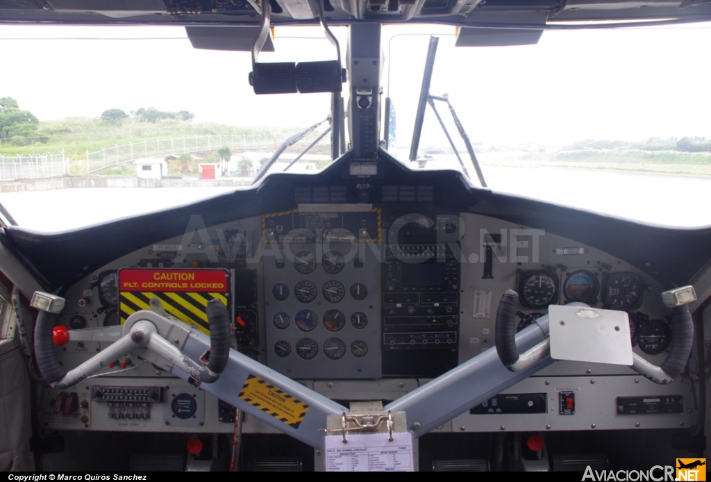 TI-BDZ - De Havilland Canada DHC-6-300 Twin Otter/VistaLiner - Nature Air