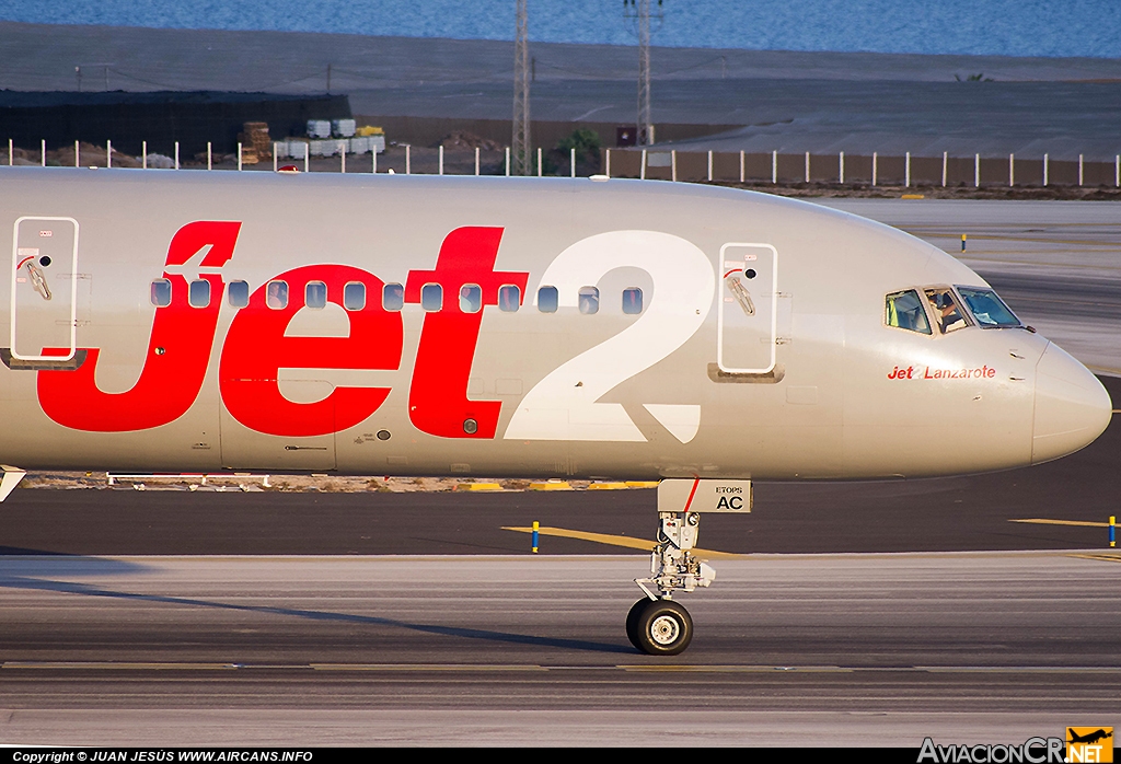 G-LSAC - Boeing 757-23A - Jet2.com