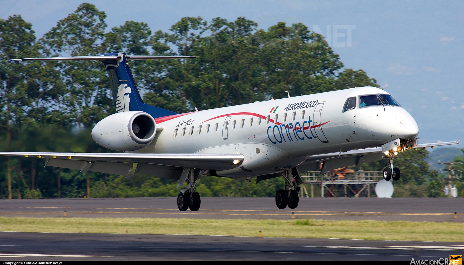 XA-KLI - Embraer ERJ-145LR - Aerolitoral