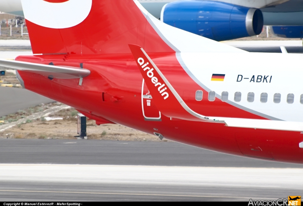 D-ABKI - Boeing 737-86J - Air Berlin