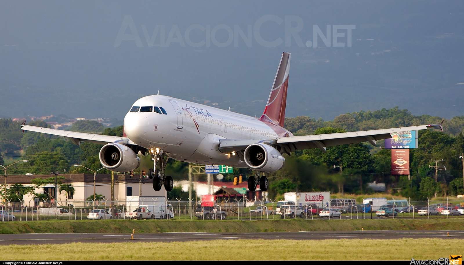 N680TA - Airbus A320-233 - TACA