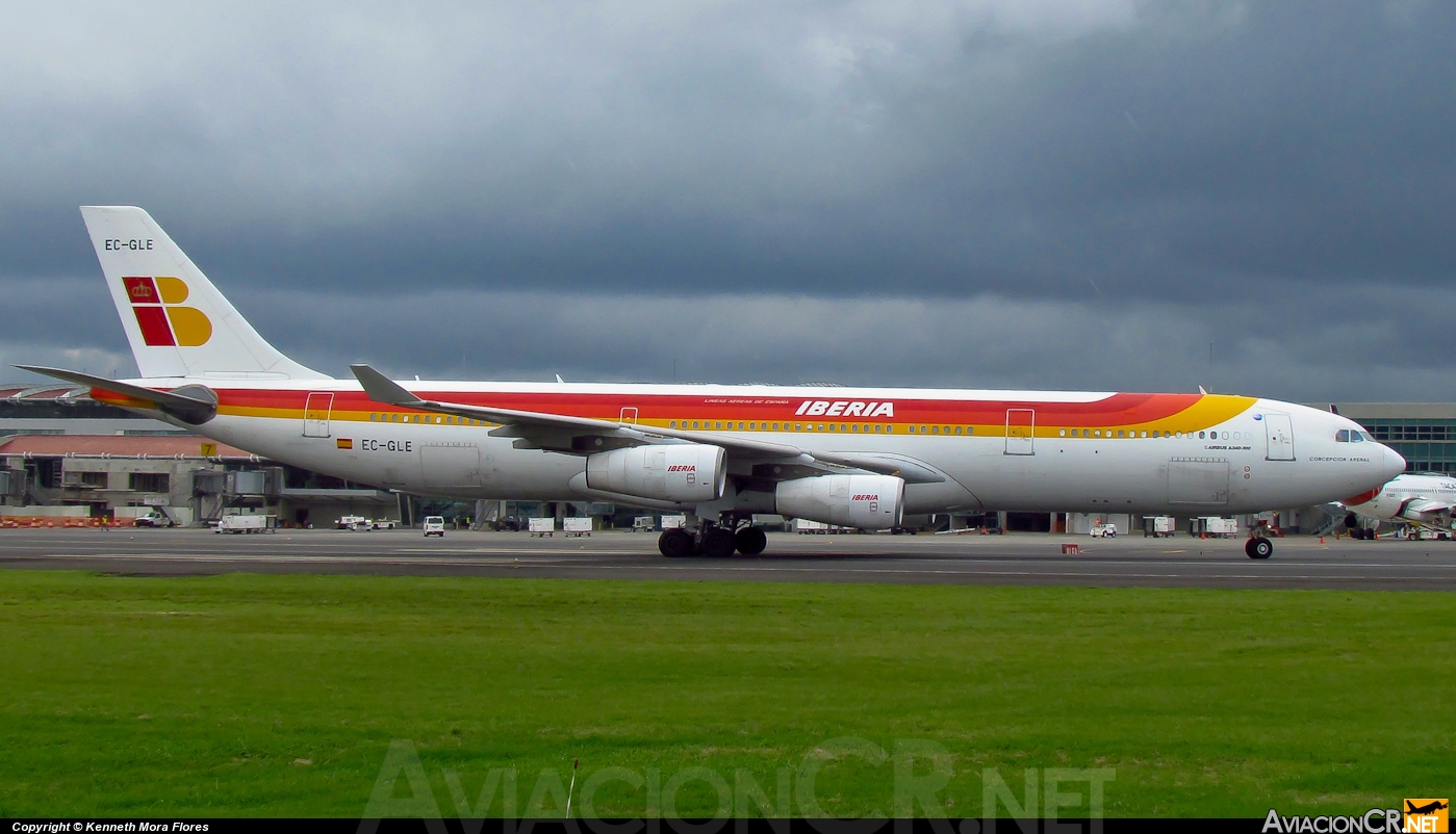 EC-GLE - Airbus A340-313 - Iberia