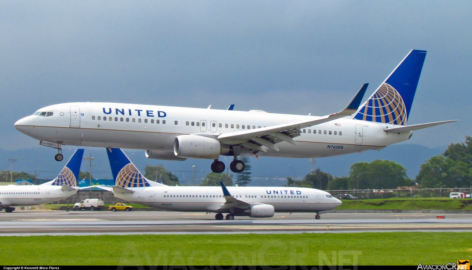 N76508 - Boeing 737-824 - United Airlines