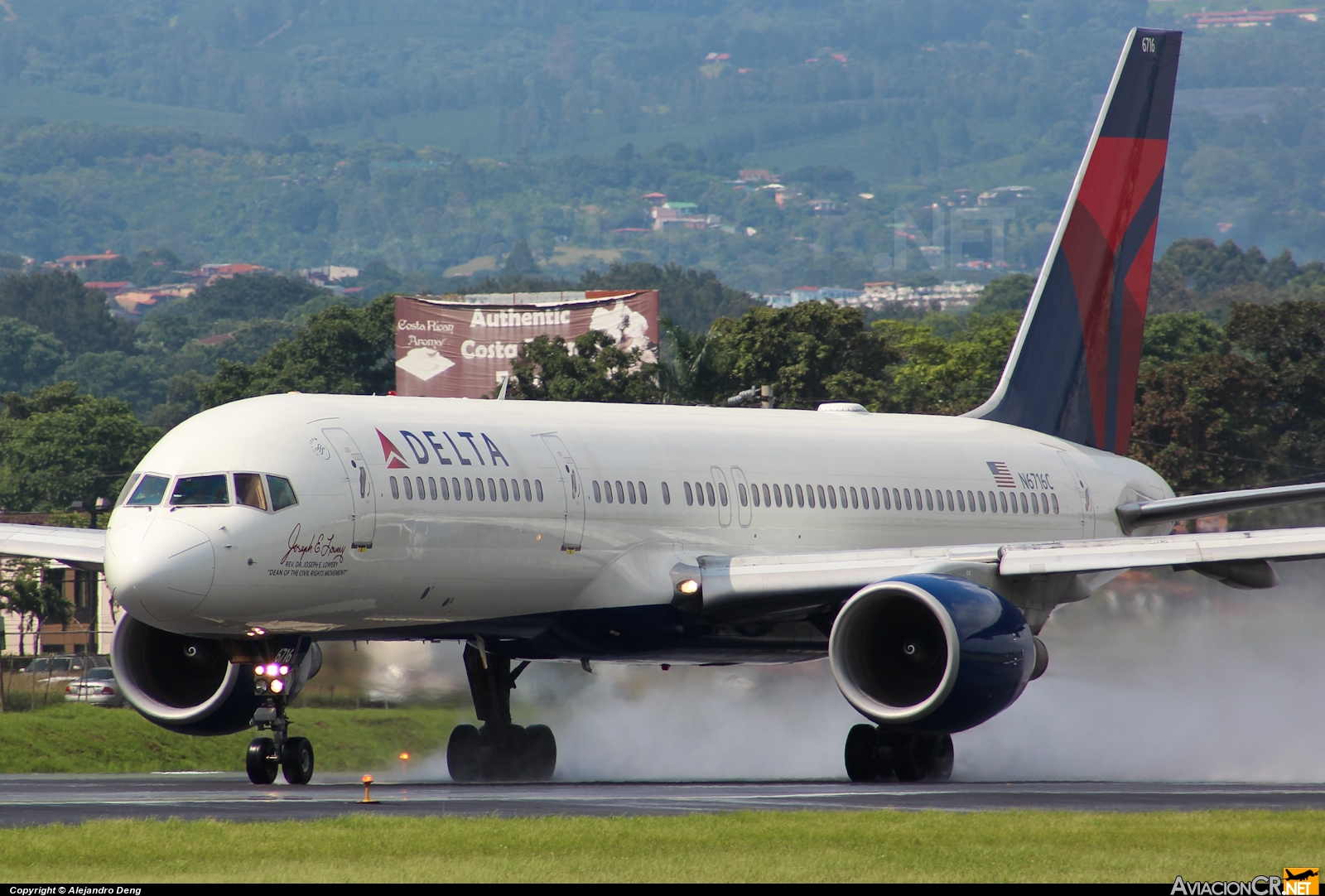 N6716C - Boeing 757-232 - Delta Airlines