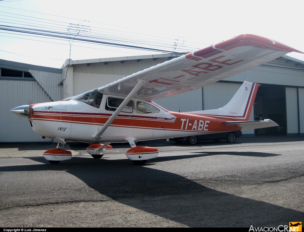TI-ABE - Cessna 182Q Skylane II - Privado