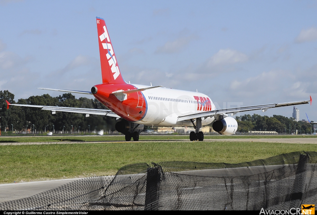 PR-MBC - Airbus A320-232 - TAM