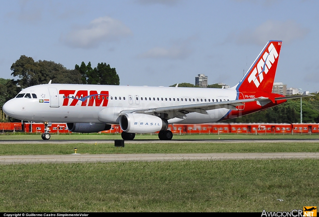 PR-MBC - Airbus A320-232 - TAM