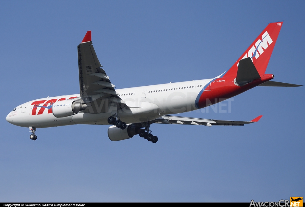 PT-MVH - Airbus A330-203 - TAM