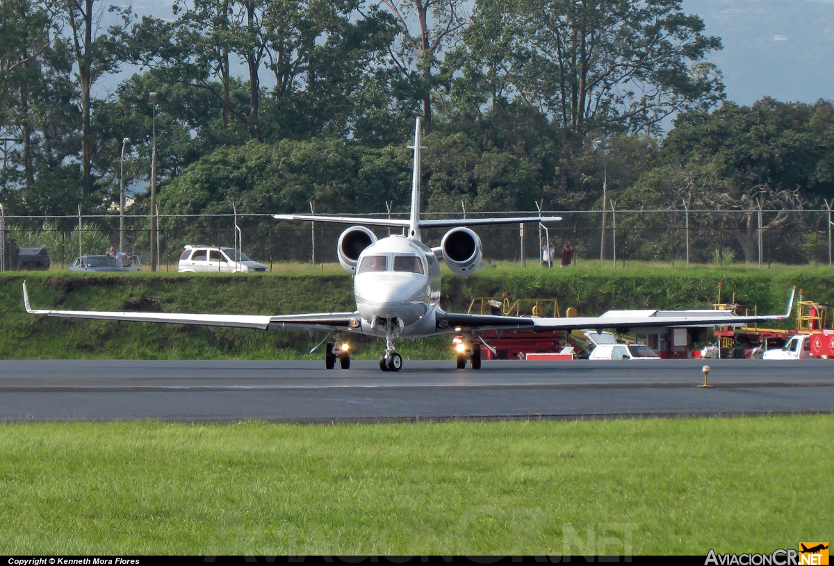 N327GA - Gulfstream Aerospace G100 - Privado