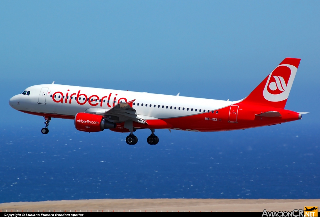 HB-IOZ - Airbus A320-214 - Air Berlin