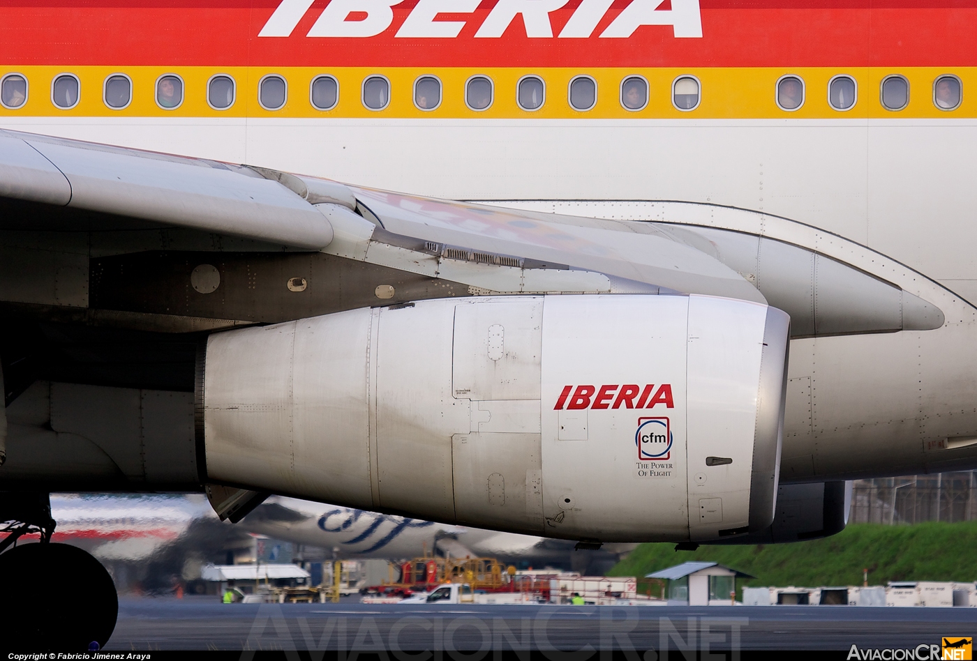 EC-GLE - Airbus A340-313 - Iberia