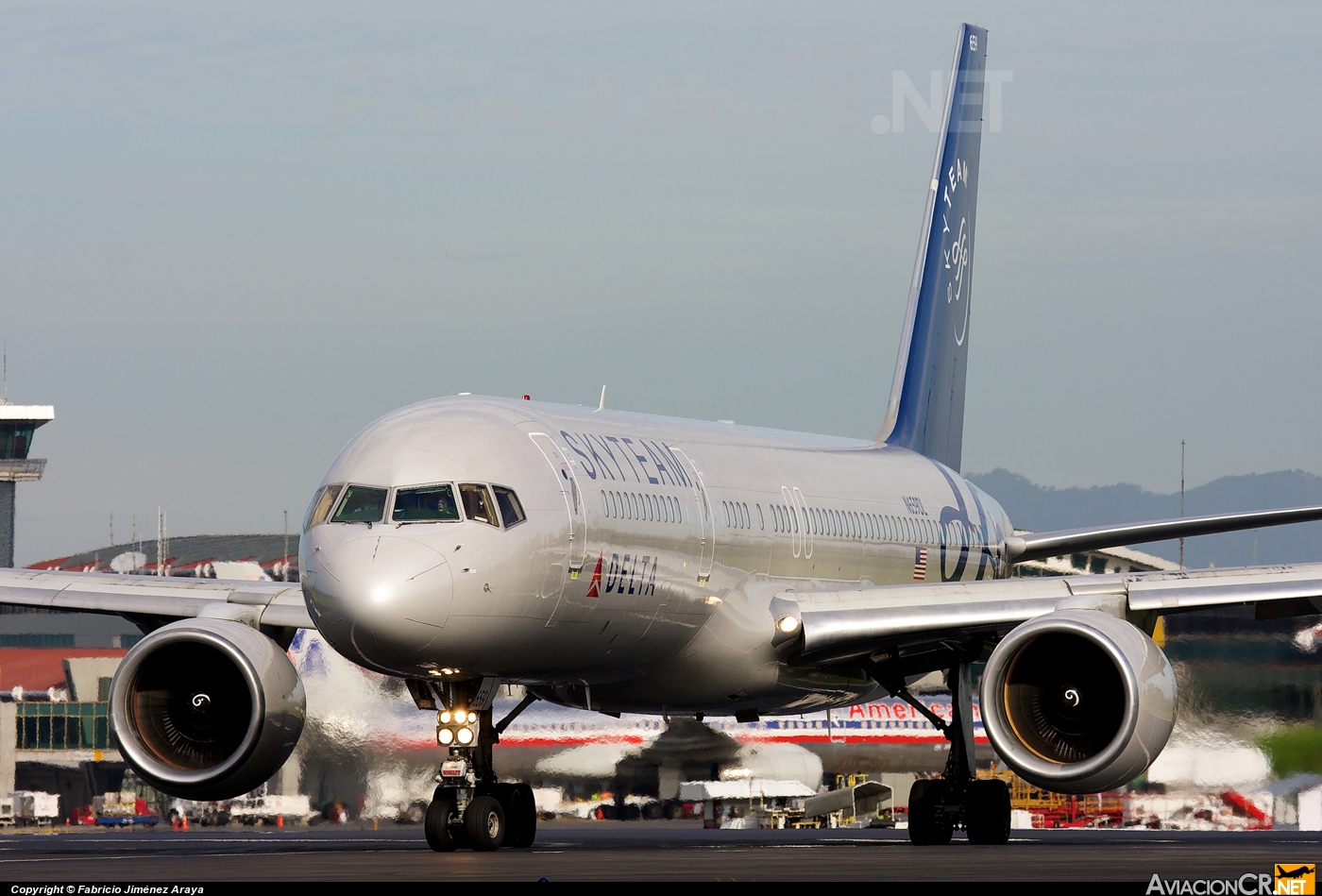 N659DL - Boeing 757-232 - Delta Air Lines