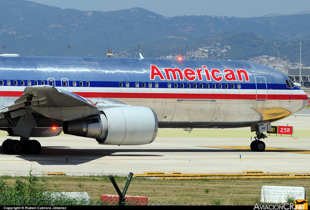 N384AA - Boeing 767-323/ER - American Airlines