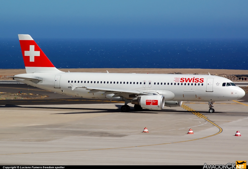 HB-IJW - Airbus A320-214 - SWISS