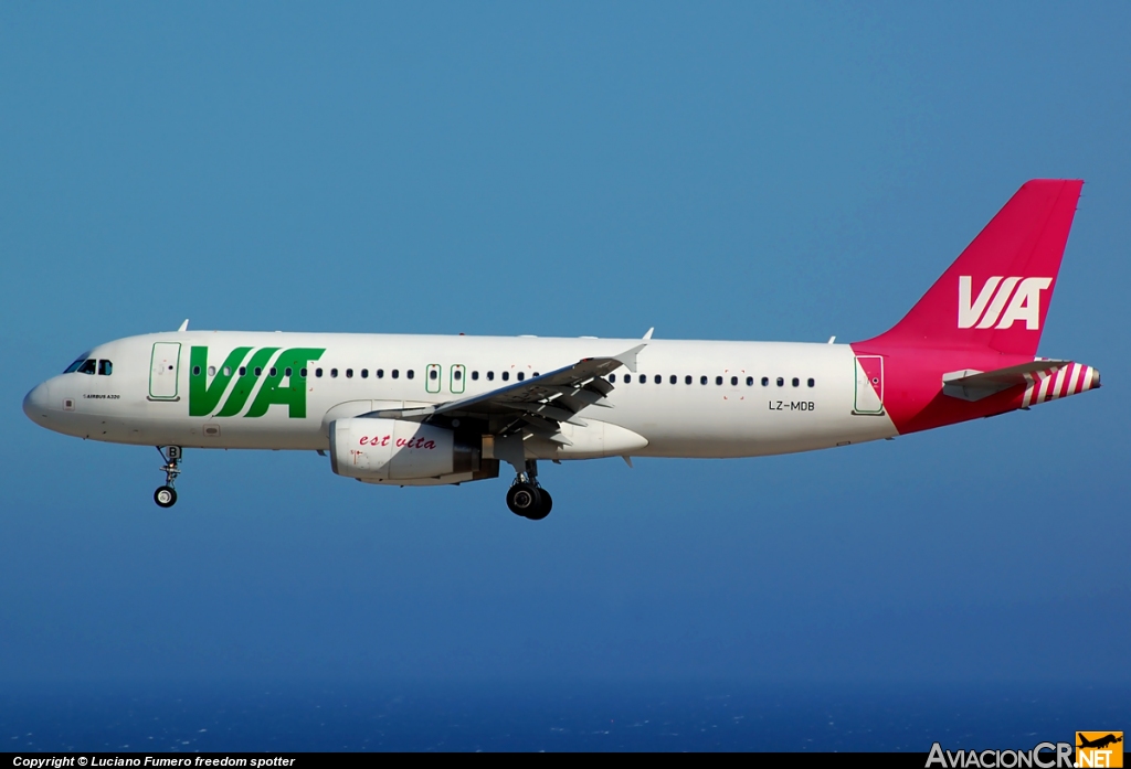 LZ-MDB - Airbus A320-232 - Air Via