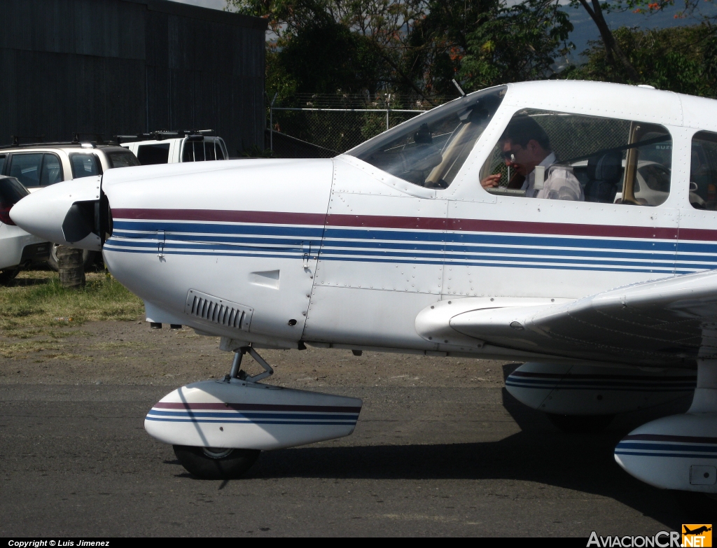 TI-BEJ - Piper PA-28-181 Archer II - CPEA - Escuela de Aviación