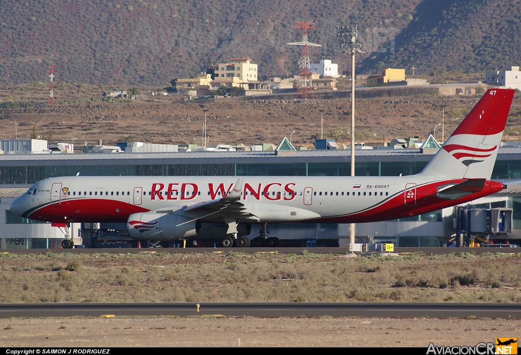 RA-64047 - Tupolev Tu-204-100B - Red Wings