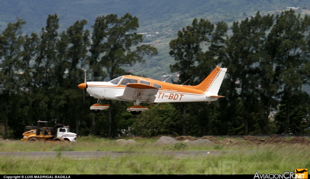 TI-BDT - Piper PA-28-181 Archer II - CPEA - Escuela de Aviación
