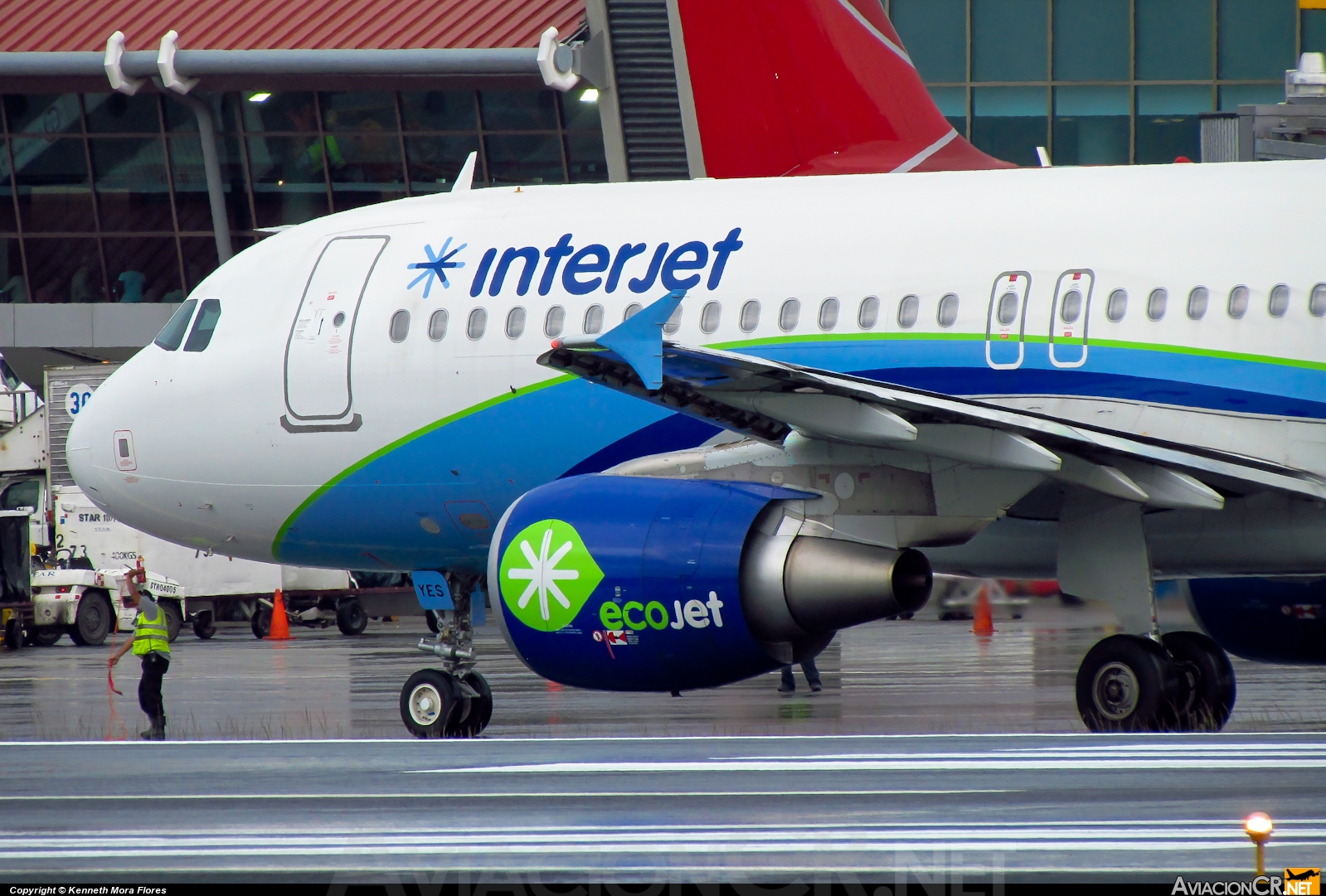 XA-YES - Airbus A320-214 - Interjet