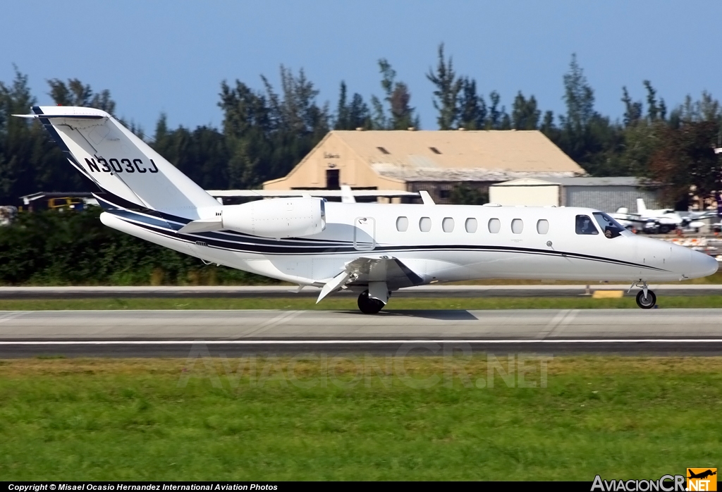 N303CJ - Cessna 525B CitationJet 3 - Privado