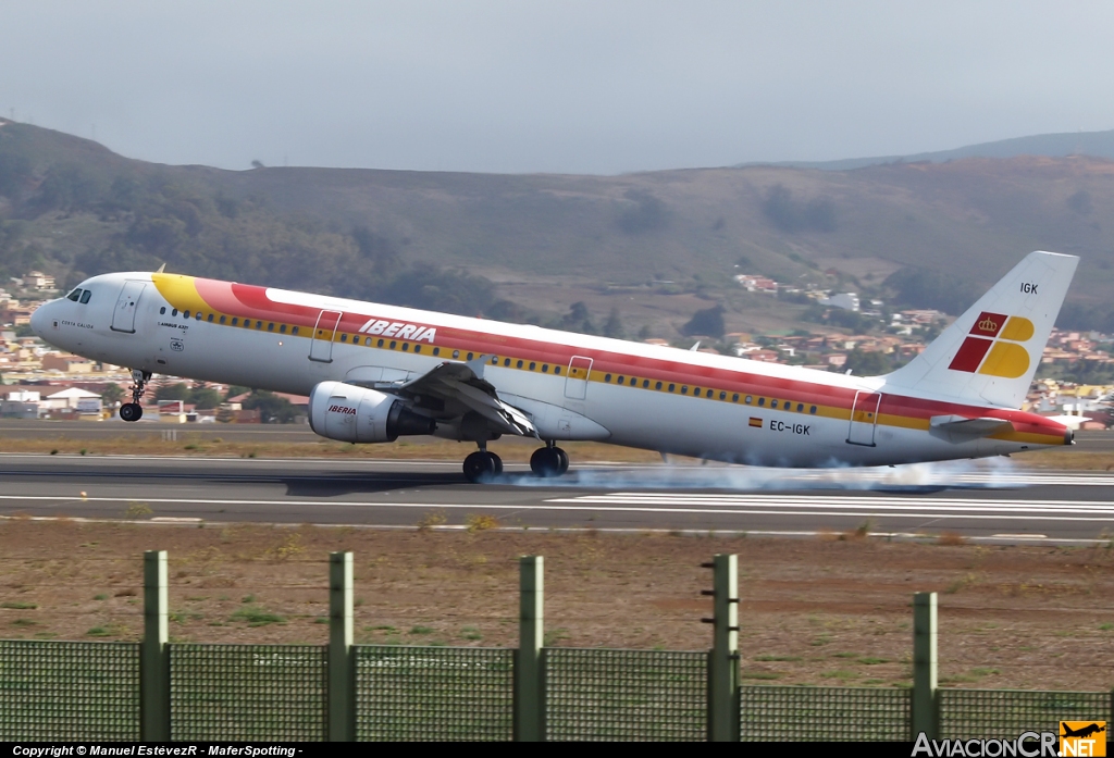 EC-IGK - Airbus A321-211 - Iberia
