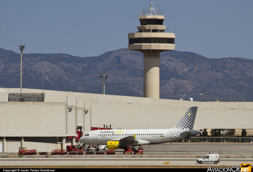 EC-JXJ - Airbus A319-111 - Vueling