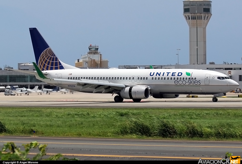 N76516 - Boeing 737-824 - United Airlines