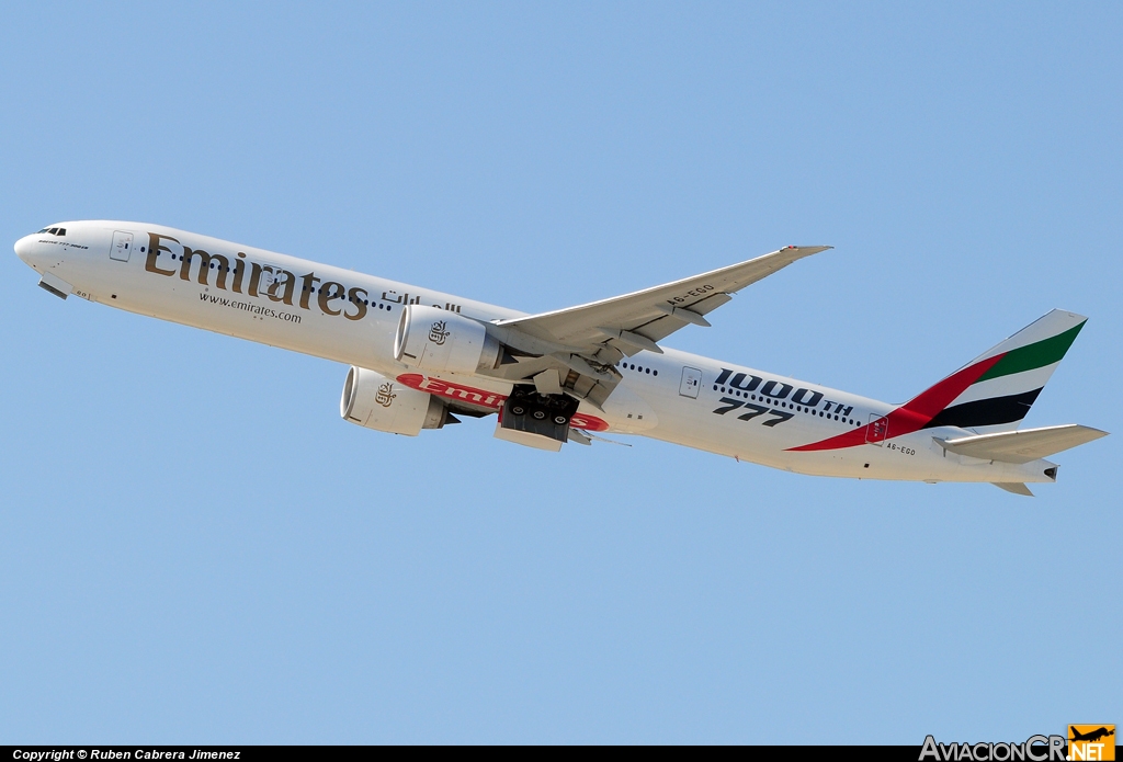A6-EGO - Boeing 777-31H/ER - Emirates)