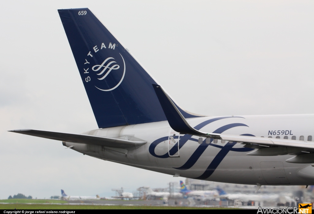 N659DL - Boeing 757-232 - Delta Air Lines