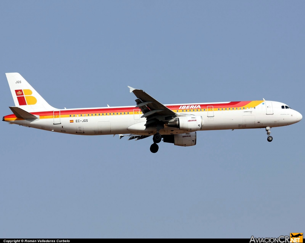 EC-JGS - Airbus A321-211 - Iberia