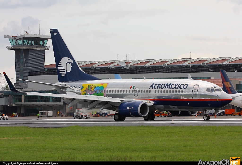 N857AM - Boeing 737-752 - Aeromexico