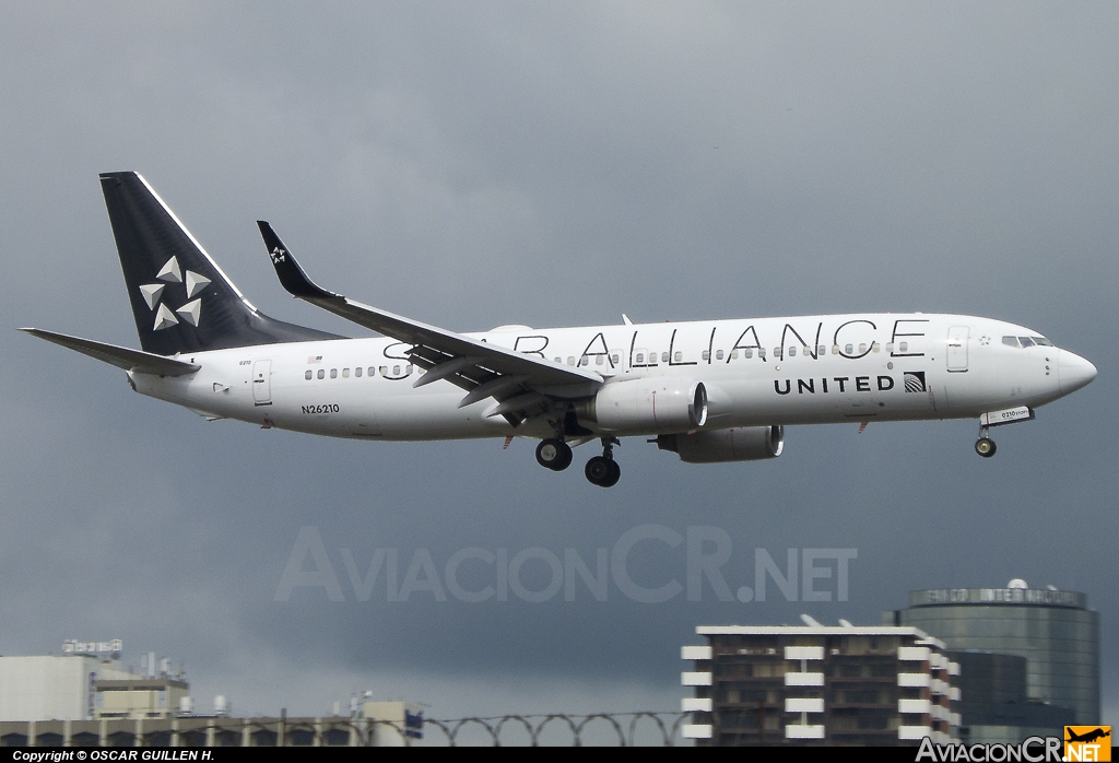 N26210 - Boeing 737-824 - United (Continental Airlines)