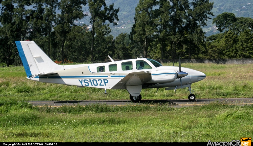 YS102P - Piper PA-23-250 Aztec - Privado