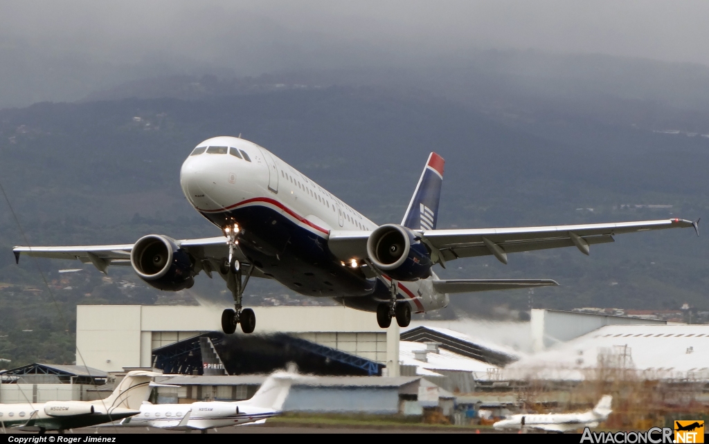 N710UW - Airbus A319-112 - US Airways