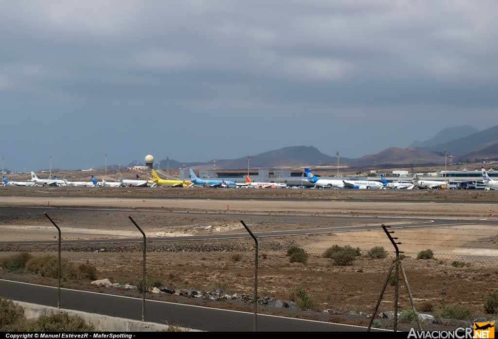 AEROPUERTO - Aeropuerto - Aeropuerto