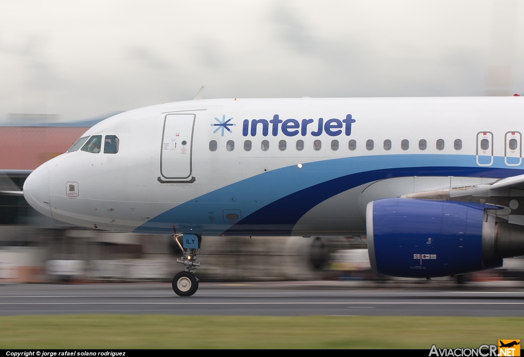 XA-ILY - Airbus A320-214 - Interjet