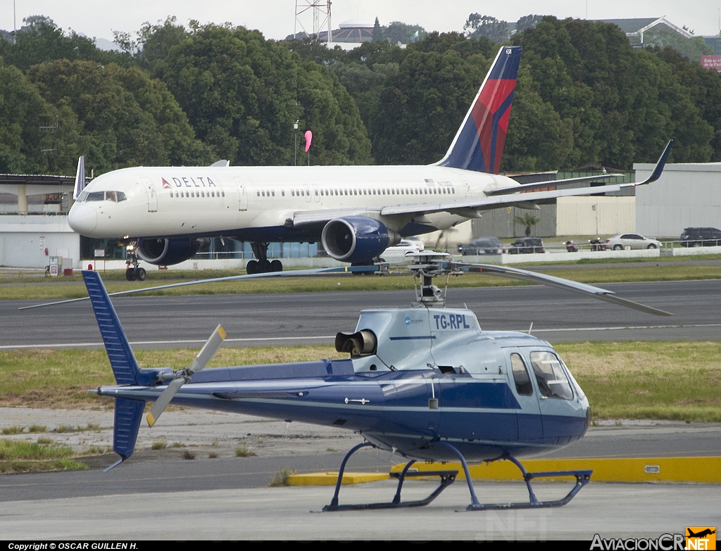 TG-RPL - Aerospatiale AS 350B Ecureuil - Privado